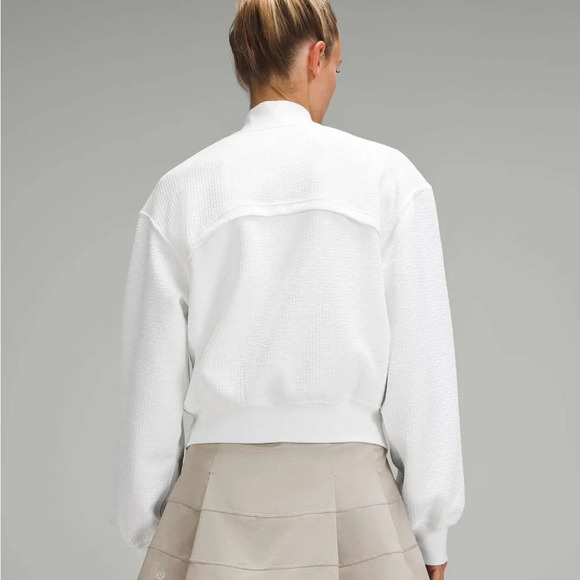 🆕🤍 Lululemon EU Exclusive Textured Zip Front Track Jacket - White - Picture 14 of 15